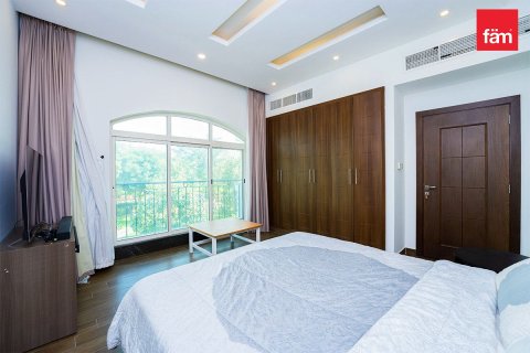 Villa in Dubai 5 bedrooms, 571.3 sq.m. № 10234 - photo 16