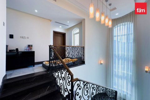 Villa in Dubai 5 bedrooms, 571.3 sq.m. № 10234 - photo 13