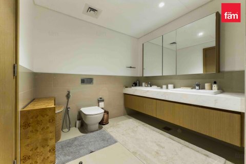 Apartment in Dubai 4 bedrooms, 285.6 sq.m. № 10242 - photo 15