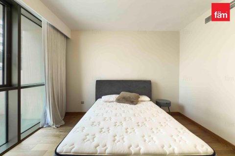 Apartment in Dubai 4 bedrooms, 285.6 sq.m. № 10242 - photo 14