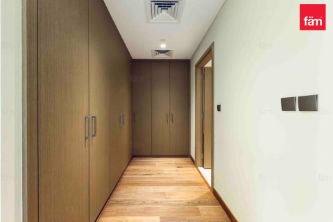 Apartment in Dubai 4 bedrooms, 285.6 sq.m. № 10242 - photo 4