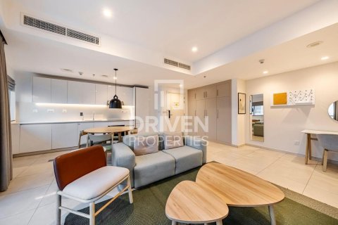 Apartment in Sheikh Zayed Road, Dubai 2 bedrooms, 98.11 sq.m. № 129138 - photo 5
