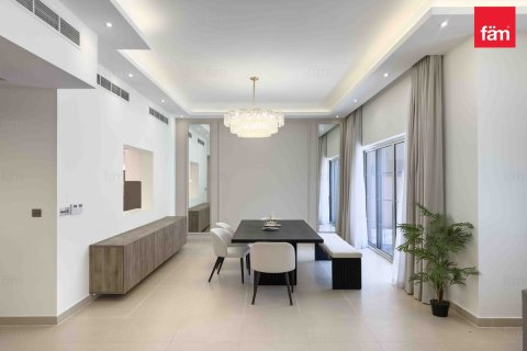 Villa à Dubai, 4 chambres, 468.7 m², № 17036 - photo 7