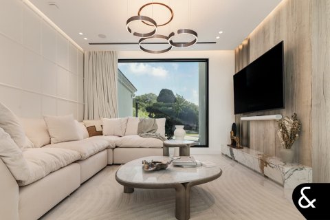 Villa in Jumeirah Islands, Dubai 4 bedrooms, 534 sq.m. № 74494 - photo 6