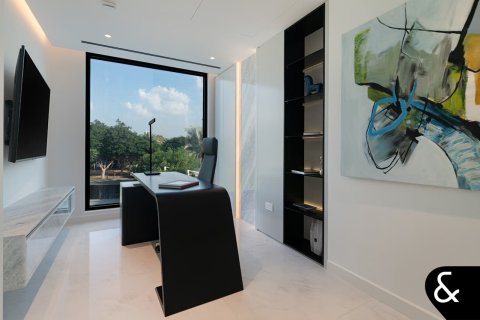 Villa in Jumeirah Islands, Dubai 4 bedrooms, 534 sq.m. № 74494 - photo 27