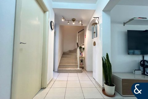 Купить виллу в The Springs, Дубай: 2 спальни, 157м², № 74493 - фото 11