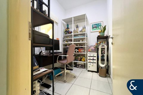 Купить виллу в The Springs, Дубай: 2 спальни, 157м², № 74493 - фото 15