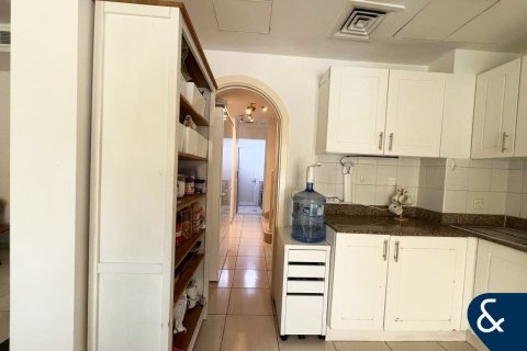 Купить виллу в The Springs, Дубай: 2 спальни, 157м², № 74493 - фото 10