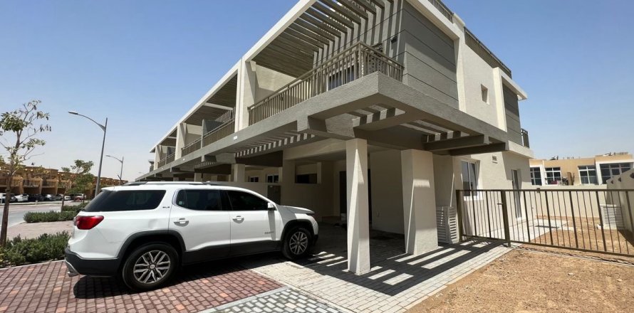Таунхаус в Дубае, 3 спальни, 183.7м², № 11158