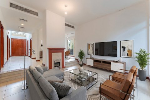 Villa in Dubai 3 bedrooms, 294 sq.m. № 101254