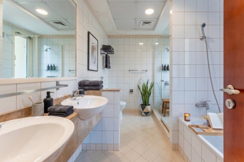 Villa in Dubai 3 bedrooms, 294 sq.m. № 101254 - photo 10