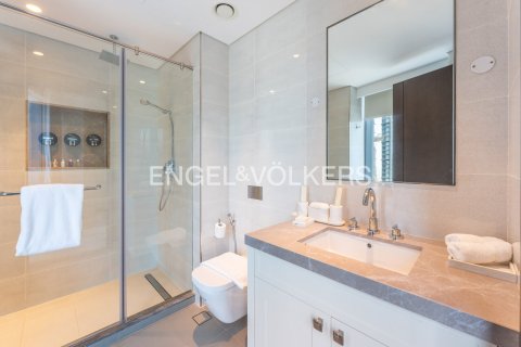 Apartment in Downtown Dubai (Downtown Burj Dubai), Dubai 2 bedrooms, 160 sq.m. № 101252 - photo 7