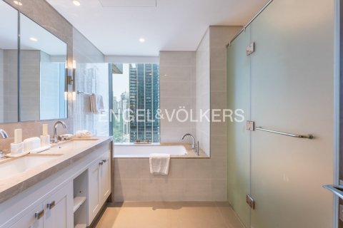 Apartment in Downtown Dubai (Downtown Burj Dubai), Dubai 2 bedrooms, 160 sq.m. № 101252 - photo 5
