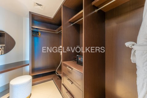 Apartment in Downtown Dubai (Downtown Burj Dubai), Dubai 2 bedrooms, 160 sq.m. № 101252 - photo 4
