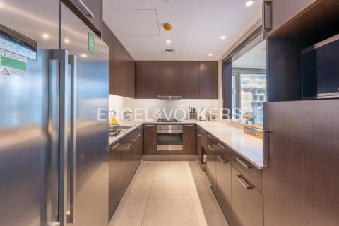 Apartment in Downtown Dubai (Downtown Burj Dubai), Dubai 2 bedrooms, 160 sq.m. № 101252 - photo 12