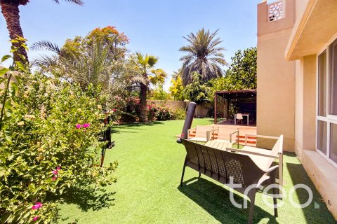 Villa in Meadows 8, Meadows, Dubai 5 bedrooms, 604.98 sq.m. № 136254
