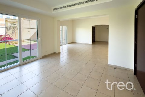 Villa in Arabian Ranches, Dubai 3 bedrooms, 253.44 sq.m. № 136246 - photo 19