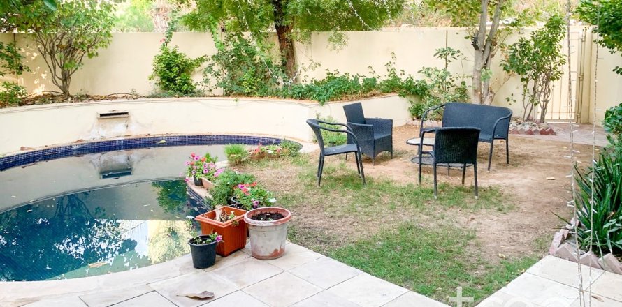 Villa in The Springs, Dubai 3 bedrooms, 359.35 sq.m. № 136242