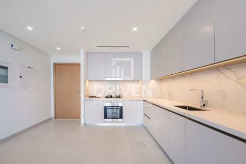 Apartamento en EMAAR Beachfront, Dubai Harbour, Dubai, 1 dormitorio, 73.11 m², № 125360 - foto 2