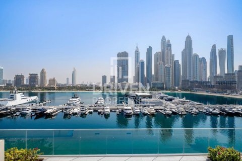 Apartamento en EMAAR Beachfront, Dubai Harbour, Dubai, 1 dormitorio, 73.11 m², № 125360 - foto 13
