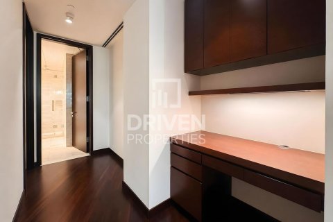 Apartment in Downtown Dubai (Downtown Burj Dubai), Dubai 1 bedroom, 128.02 sq.m. № 125361 - photo 8