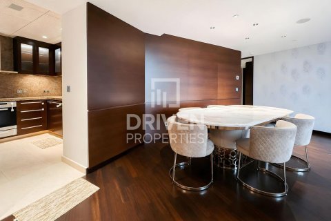 Apartment in Downtown Dubai (Downtown Burj Dubai), Dubai 1 bedroom, 128.02 sq.m. № 125361 - photo 4