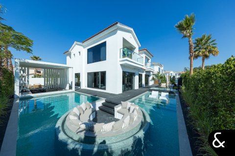 Villa in Jumeirah Golf Estates, Dubai 5 bedrooms, 668 sq.m. № 75792 - photo 4