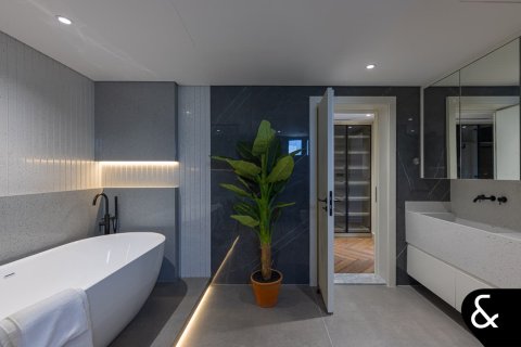 Villa in Jumeirah Golf Estates, Dubai 5 bedrooms, 668 sq.m. № 75792 - photo 14