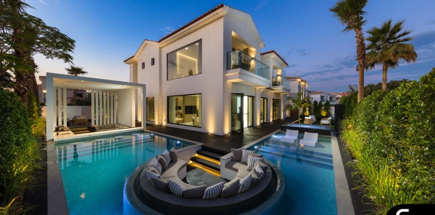 فيلا في عقارات جميرا للغواف, دبي 5 غرف نوم , 668 م² رقم 75792