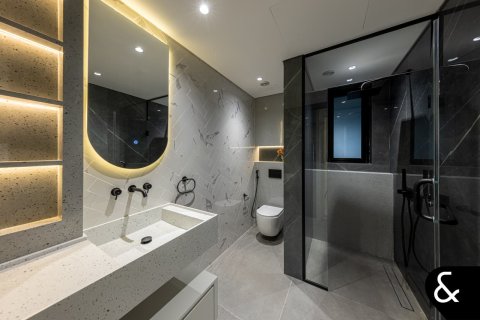 Villa in Jumeirah Golf Estates, Dubai 5 bedrooms, 668 sq.m. № 75792 - photo 16