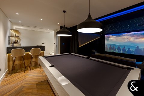 Villa in Jumeirah Golf Estates, Dubai 5 bedrooms, 668 sq.m. № 75792 - photo 17