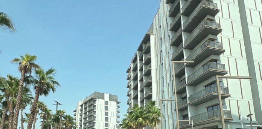 Квартира в Дубае, студия, 38.5м², № 17125