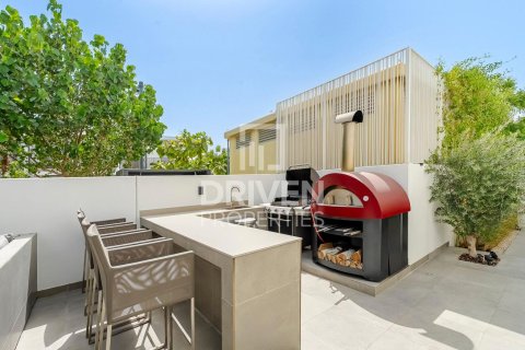 Townhouse in Elan, Tilal Al Ghaf, Dubai 4 bedrooms, 219 sq.m. № 18973 - photo 16