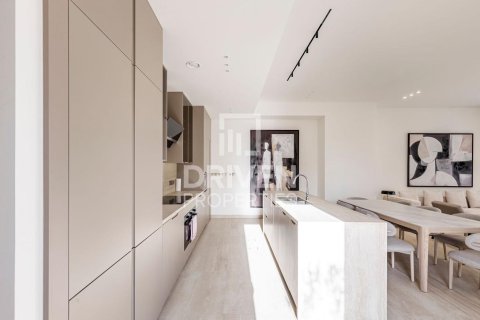 Купить таунхаус в Meydan, Дубай: 3 спальни, 289м², № 18982 - фото 17