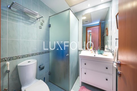 Apartment in The Waves, Dubai Marina, Dubai 3 bedrooms, 171 sq.m. № 45951 - photo 24