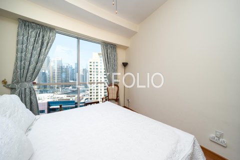Apartment in The Waves, Dubai Marina, Dubai 3 bedrooms, 171 sq.m. № 45951 - photo 17