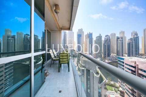 Apartment in The Waves, Dubai Marina, Dubai 3 bedrooms, 171 sq.m. № 45951 - photo 2