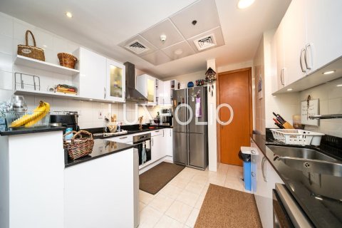 Apartment in The Waves, Dubai Marina, Dubai 3 bedrooms, 171 sq.m. № 45951 - photo 11