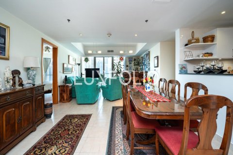 Apartment in The Waves, Dubai Marina, Dubai 3 bedrooms, 171 sq.m. № 45951 - photo 10