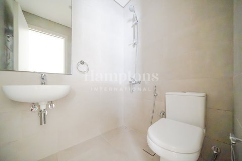 Townhouse in Sweden, The World Islands, Dubai 4 bedrooms, 257.43421300 sq.m. № 64016 - photo 14