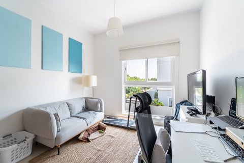 Купить виллу в Дубае: 3 спальни, 161м², № 97193 - фото 9