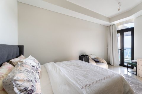 Apartment in Business Bay, Dubai 2 bedrooms, 82 sq.m. № 97194 - photo 15