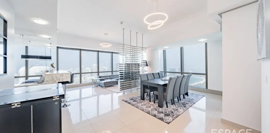 Apartment in Dubai Marina, Dubai 4 bedrooms, 232 sq.m. № 71144