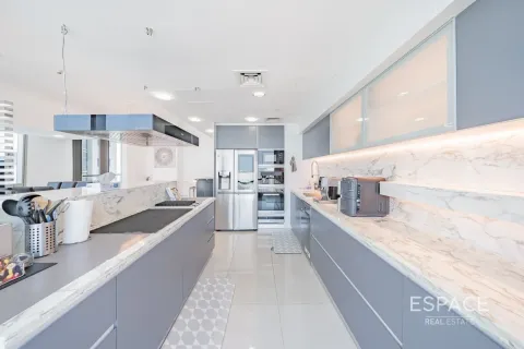 Купить квартиру в Дубай Марине, Дубай: 4 спальни, 232м², № 71144 - фото 7