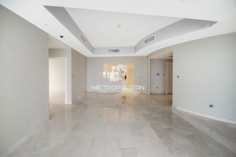 Apartment in Trident Grand Residence, Dubai Marina, Dubai 2 bedrooms, 137 sq.m. № 74199 - photo 2