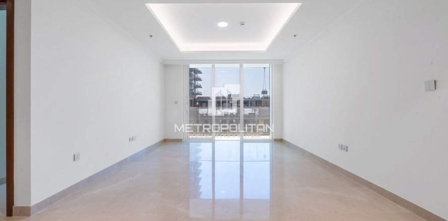 Apartment in EMAAR Beachfront, Dubai Harbour, Dubai 1 bedroom, 74 sq.m. № 74208