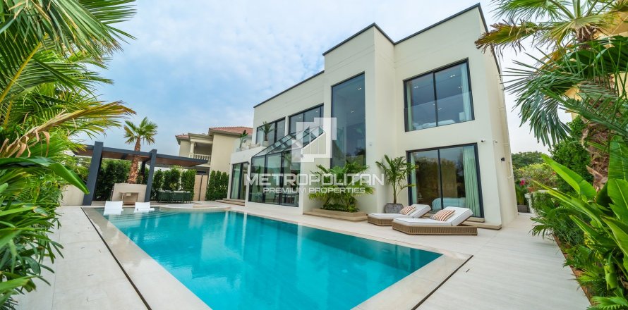 Villa en Jumeirah Islands, Dubai, 5 dormitorios, 989 m², № 74209