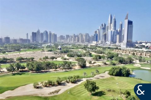 Apartamento en Golf Towers, The Views, Dubai, 1 dormitorio, 92 m², № 78741 - foto 10