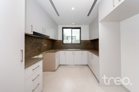 Villa in Arabian Ranches 3, Dubai 4 bedrooms, 430.61 sq.m. № 136309 - photo 5