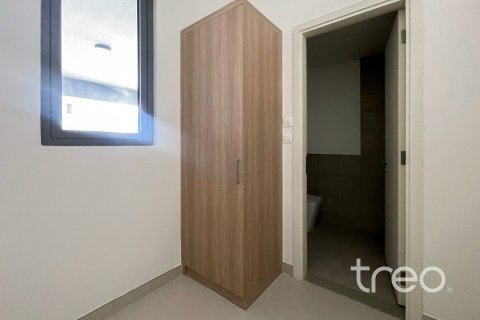 Villa in Dubai South (Dubai World Central), Dubai 4 bedrooms, 306.39 sq.m. № 136296 - photo 4